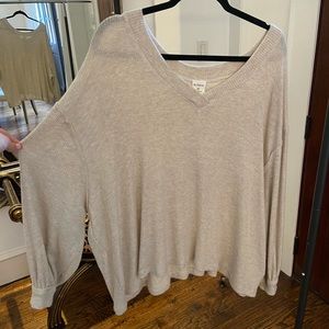 Flowy long sleeve cream top